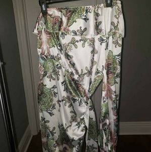PrettyLittleThing White and Green Asymmetrical Dress
